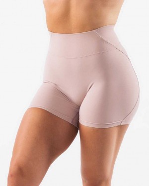 Beige Women's Alphalete Aura 5" Shorts | UAE-728390