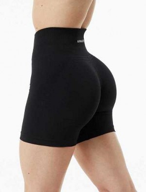 Black Women's Alphalete Ozone 5.5" Shorts | UAE-309265