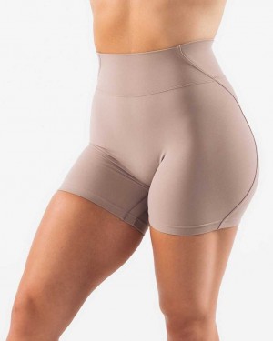 Brown Women's Alphalete Aura 5" Shorts | UAE-974521