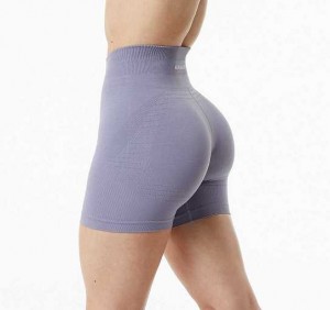 Lavender Women's Alphalete Ozone 5.5" Shorts | UAE-872964