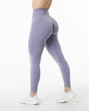 Lavender Women's Alphalete Ozone Leggings | UAE-846392