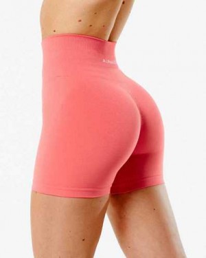 Pink Women's Alphalete Amplify 4.5" Shorts | UAE-281594