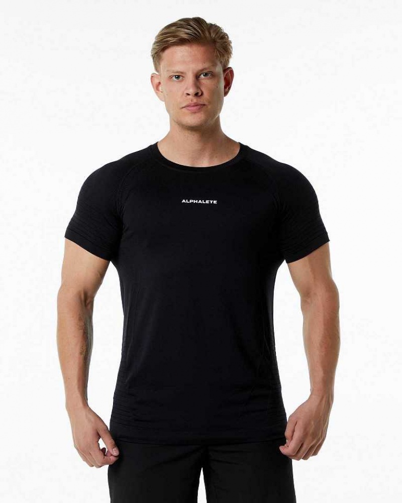 Black Men\'s Alphalete Ozone Short Sleeve Shirts | UAE-605724