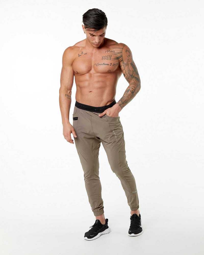 Brown Men's Alphalete Studio Jogger | UAE-308964