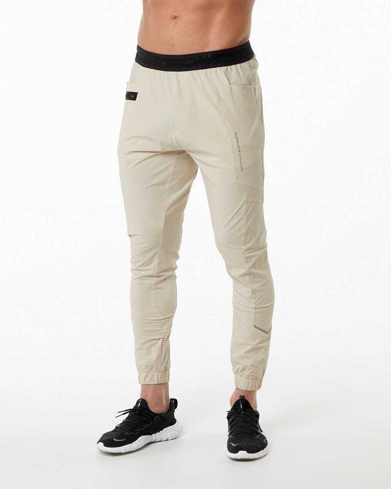 Brown Men\'s Alphalete Studio Jogger | UAE-893710