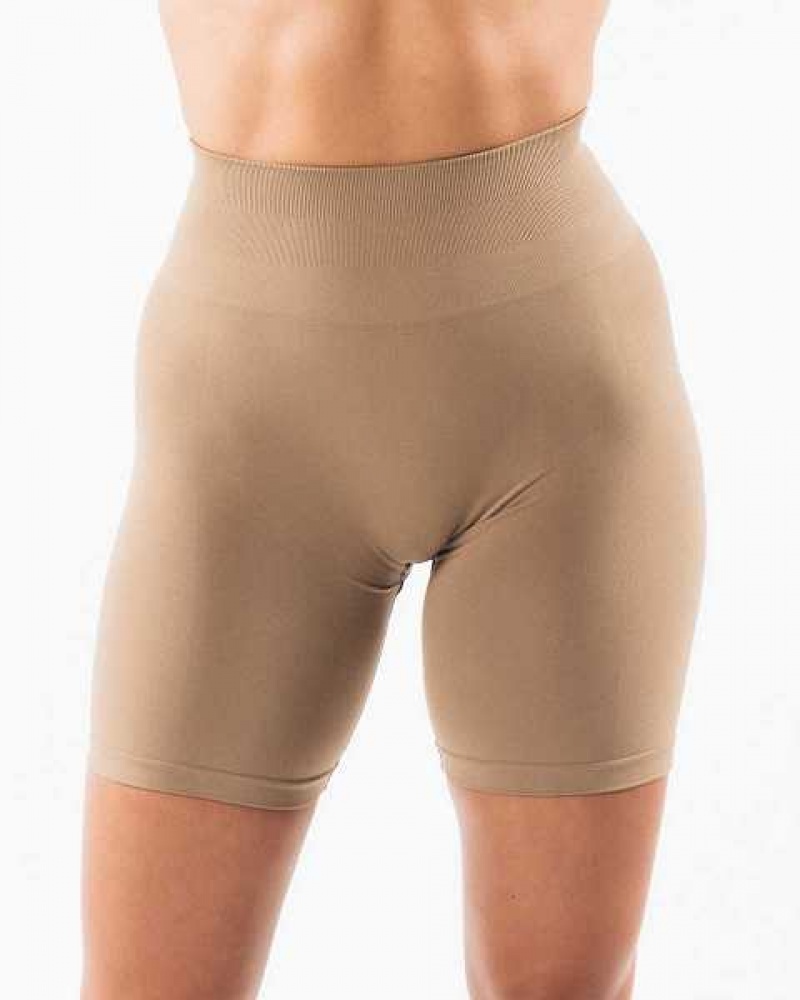 Brown Women's Alphalete Amplify 6.5” Shorts | UAE-063795