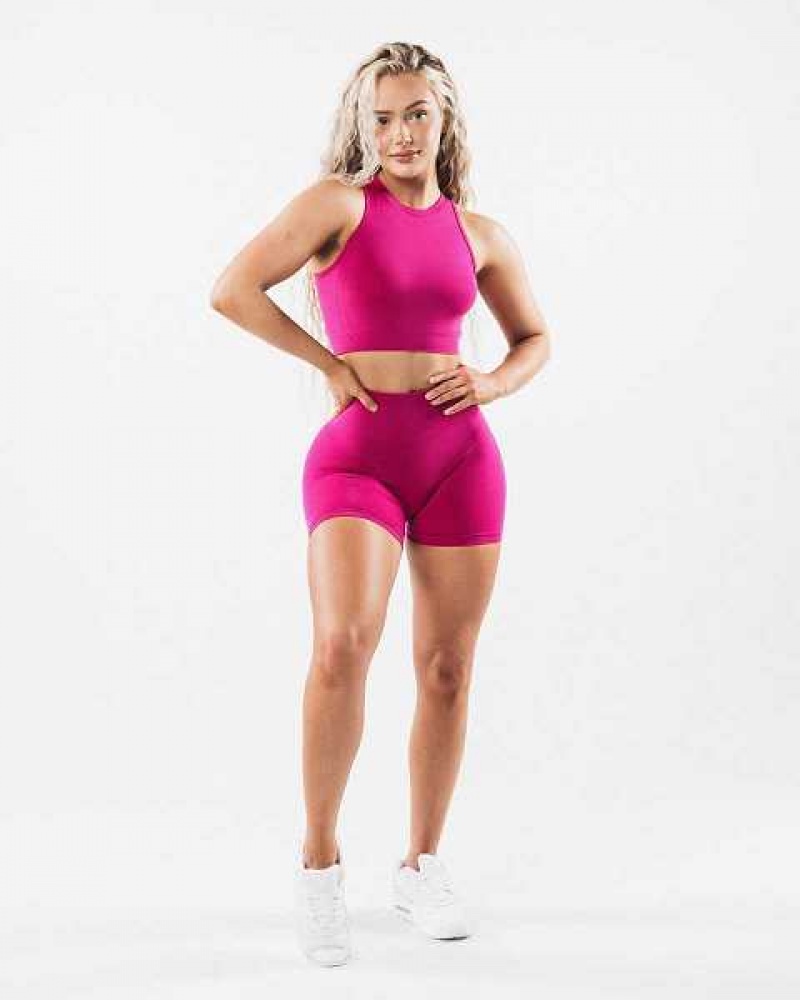 Fuchsia Women's Alphalete Amplify 4.5