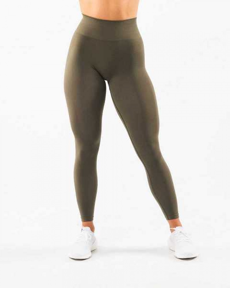 Green Women's Alphalete Amplify Leggings | UAE-094875