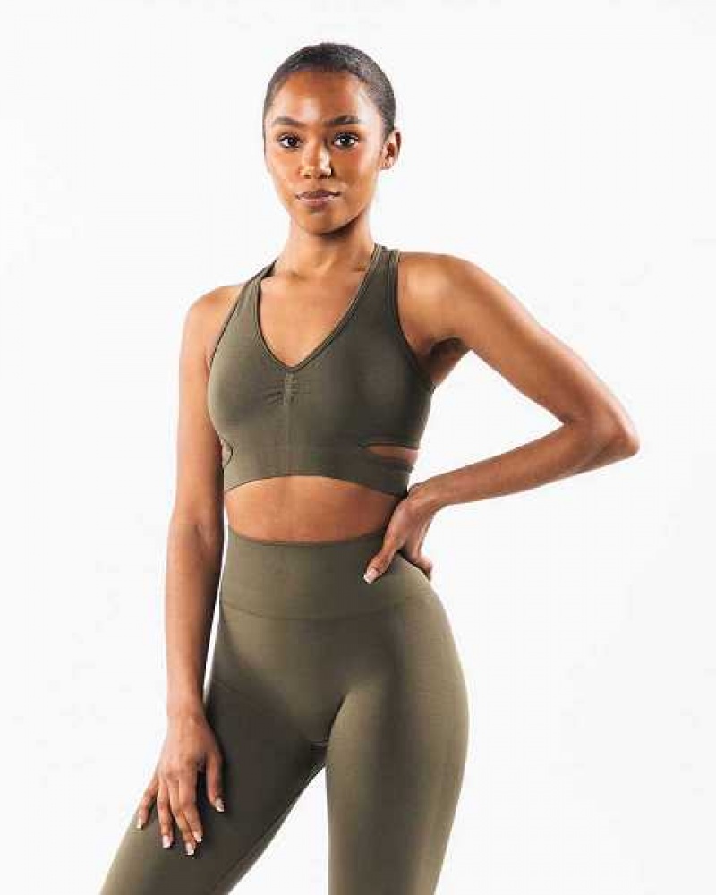 Green Women's Alphalete Stratus Sports Bra | UAE-539601