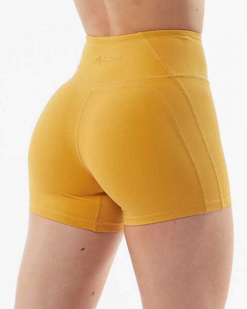 Yellow Women\'s Alphalete Pulse Surge 4\